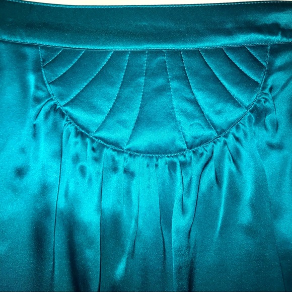 ❌SOLD❌Ben Sherman Emerald Green Silk Skirt XL - Picture 3 of 7